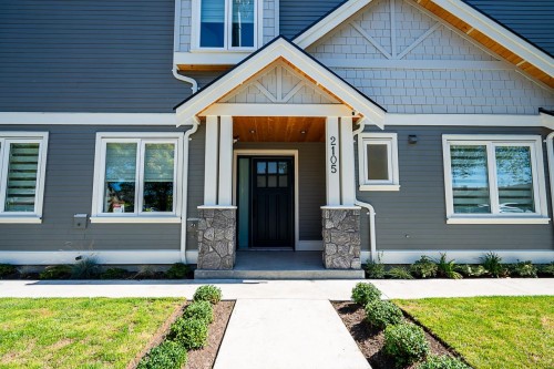 2105 33Rd Avenue E, Vancouver, BC 