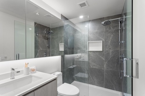 206-3264 Vanness Avenue, Vancouver, BC 