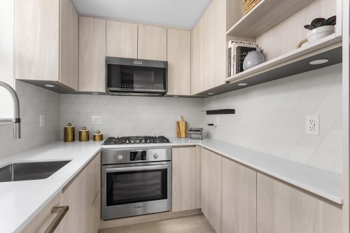 3249 Clive Avenue, Vancouver, BC 