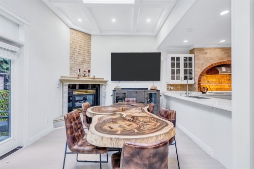 1219 Arborlynn Drive, North Vancouver, BC 