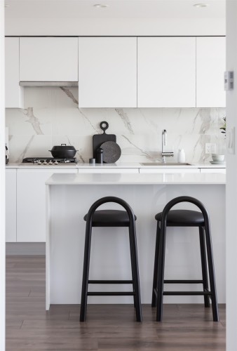 504-3888 Evergreen Place, Burnaby, BC 