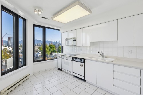 609-2201 Pine Street, Vancouver, BC 