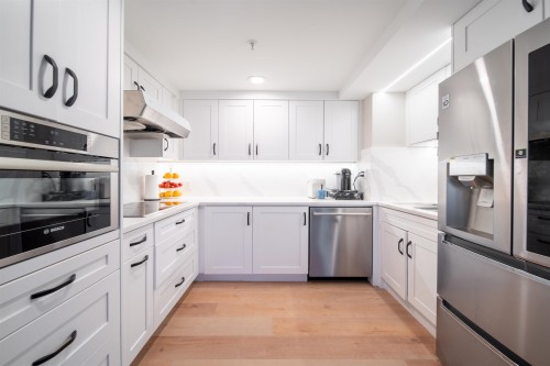 906-1288 Marinaside Crescent, Vancouver, BC 