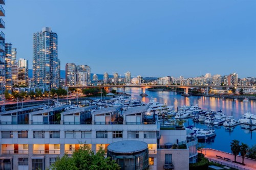 906-1288 Marinaside Crescent, Vancouver, BC 