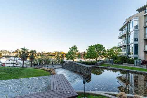 906-1288 Marinaside Crescent, Vancouver, BC 