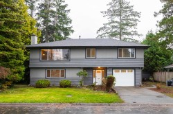 80 53a Street  Delta, BC V4M 3C4