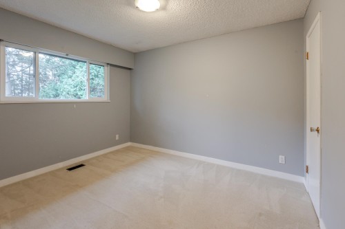 80 53A Street, Delta, BC 