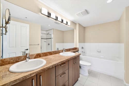 415-3050 Dayanee Springs Boulevard, Coquitlam, BC 