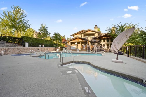 415-3050 Dayanee Springs Boulevard, Coquitlam, BC 