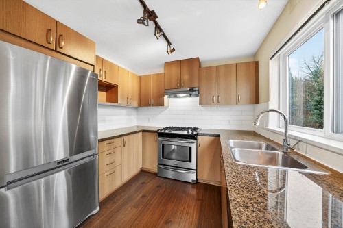 415-3050 Dayanee Springs Boulevard, Coquitlam, BC 