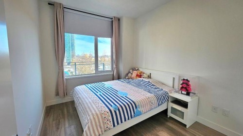 301-4433 Alaska Street, Burnaby, BC 