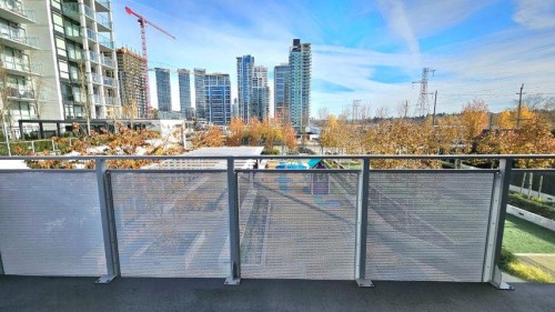 301-4433 Alaska Street, Burnaby, BC 