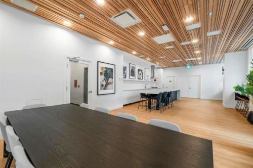 301-4433 Alaska Street, Burnaby, BC 