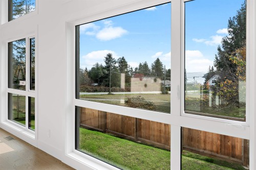 5410 Stellar Way, Sechelt, BC 