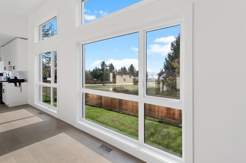 5410 Stellar Way, Sechelt, BC 