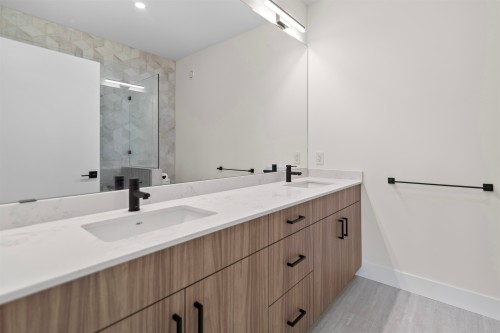 5410 Stellar Way, Sechelt, BC 