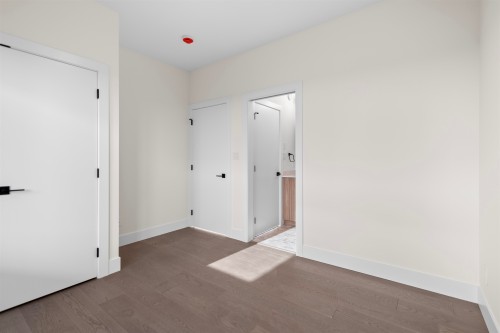 5410 Stellar Way, Sechelt, BC 