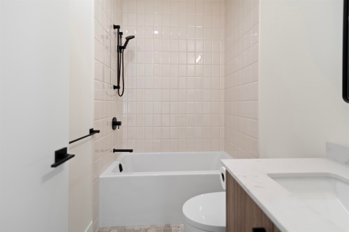 5410 Stellar Way, Sechelt, BC 