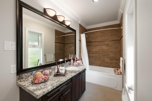 4050 St. Pauls Avenue, North Vancouver, BC 