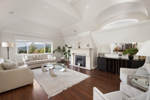 4050 St. Pauls Avenue, North Vancouver, BC 