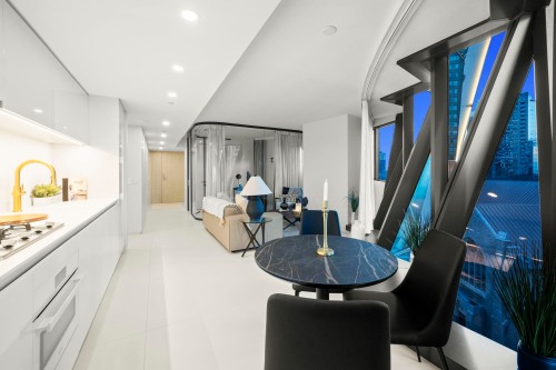 703-1033 Nelson Street, Vancouver, BC 