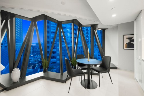 703-1033 Nelson Street, Vancouver, BC 