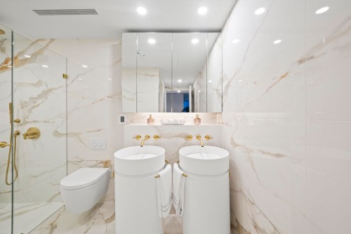 703-1033 Nelson Street, Vancouver, BC 