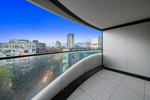 703-1033 Nelson Street, Vancouver, BC 