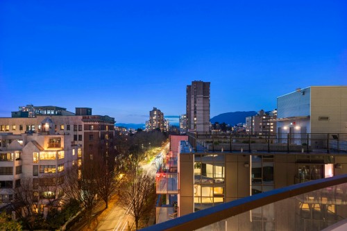 703-1033 Nelson Street, Vancouver, BC 