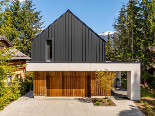 6187 Eagle Drive  Whistler, BC V8E 0C6