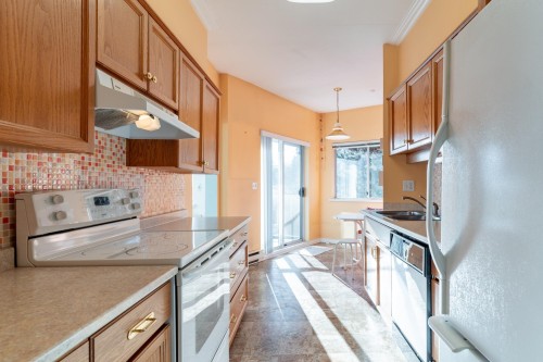 401-25 Richmond Street, New Westminster, BC 