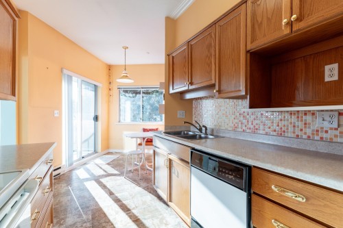 401-25 Richmond Street, New Westminster, BC 