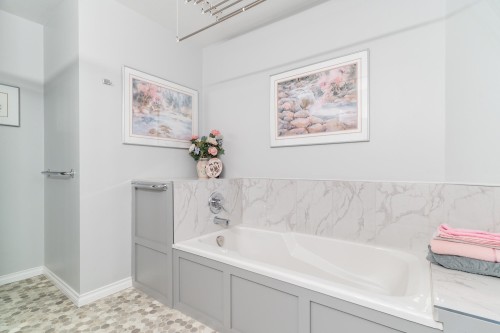 401-25 Richmond Street, New Westminster, BC 