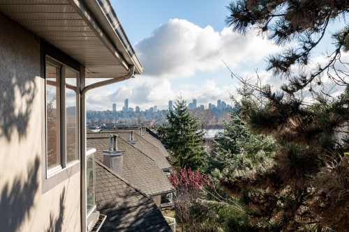 401-25 Richmond Street, New Westminster, BC 