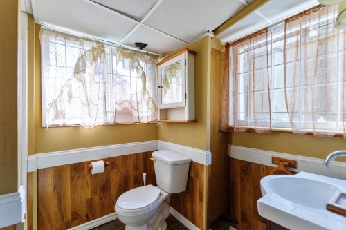 1602 Tenth Avenue, New Westminster, BC 