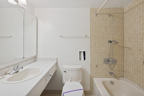 301-1995 Beach Avenue, Vancouver, BC 