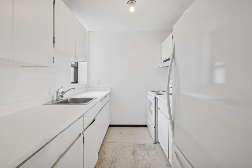 301-1995 Beach Avenue, Vancouver, BC 