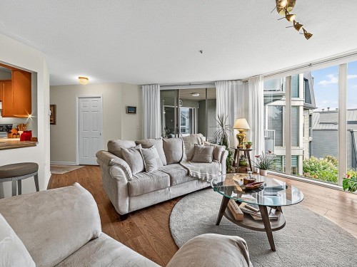 402-68 Richmond Street, New Westminster, BC 