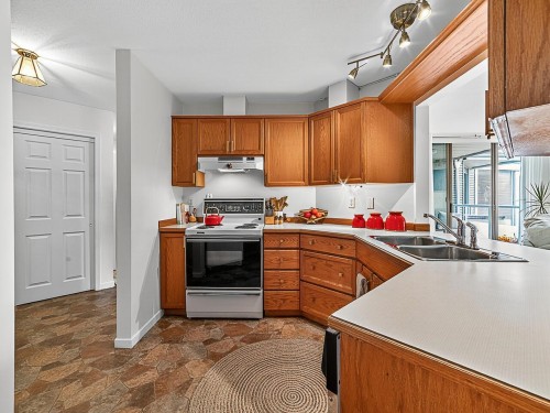 402-68 Richmond Street, New Westminster, BC 