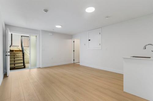 2-1243 Nootka Street, Vancouver, BC 