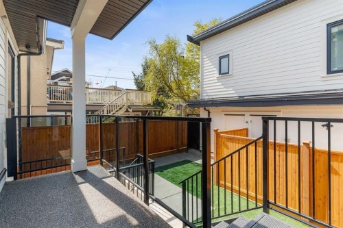 2-1243 Nootka Street, Vancouver, BC 