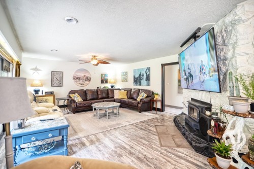 6241 Sechelt Inlet Road, Sechelt, BC 