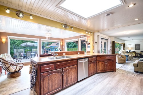 6241 Sechelt Inlet Road, Sechelt, BC 