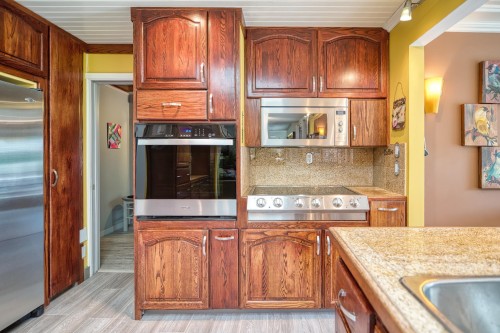 6241 Sechelt Inlet Road, Sechelt, BC 