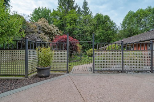 6241 Sechelt Inlet Road, Sechelt, BC 