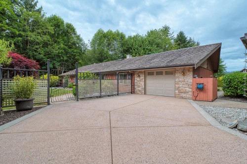 6241 Sechelt Inlet Road, Sechelt, BC 