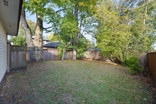 7526 Selkirk Street, Vancouver, BC 