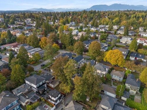 7526 Selkirk Street, Vancouver, BC 