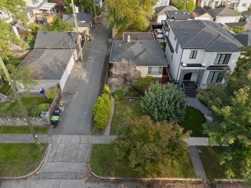 7526 Selkirk Street, Vancouver, BC 