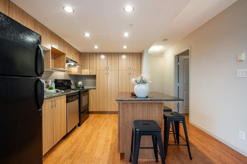 401-9262 University Crescent, Burnaby, BC 